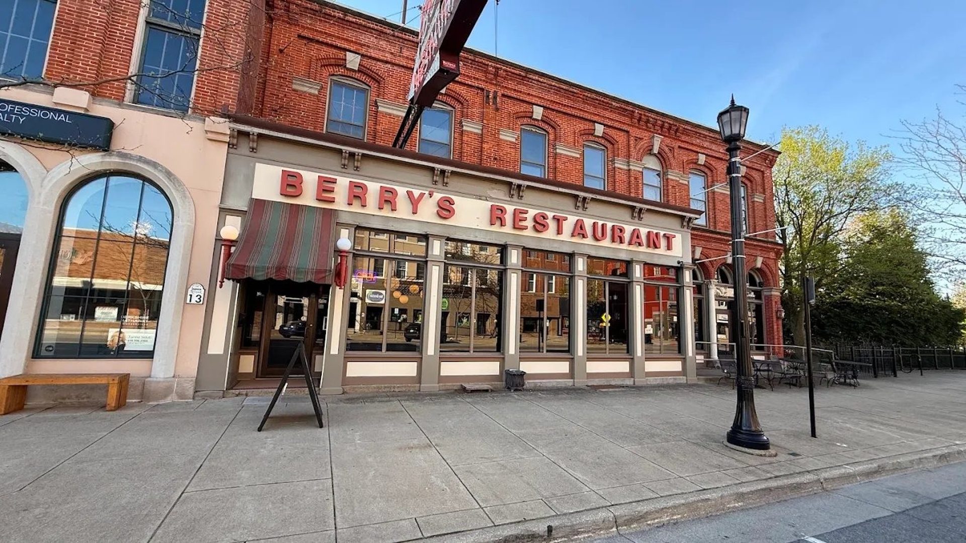 Welcome to Berry's on Main